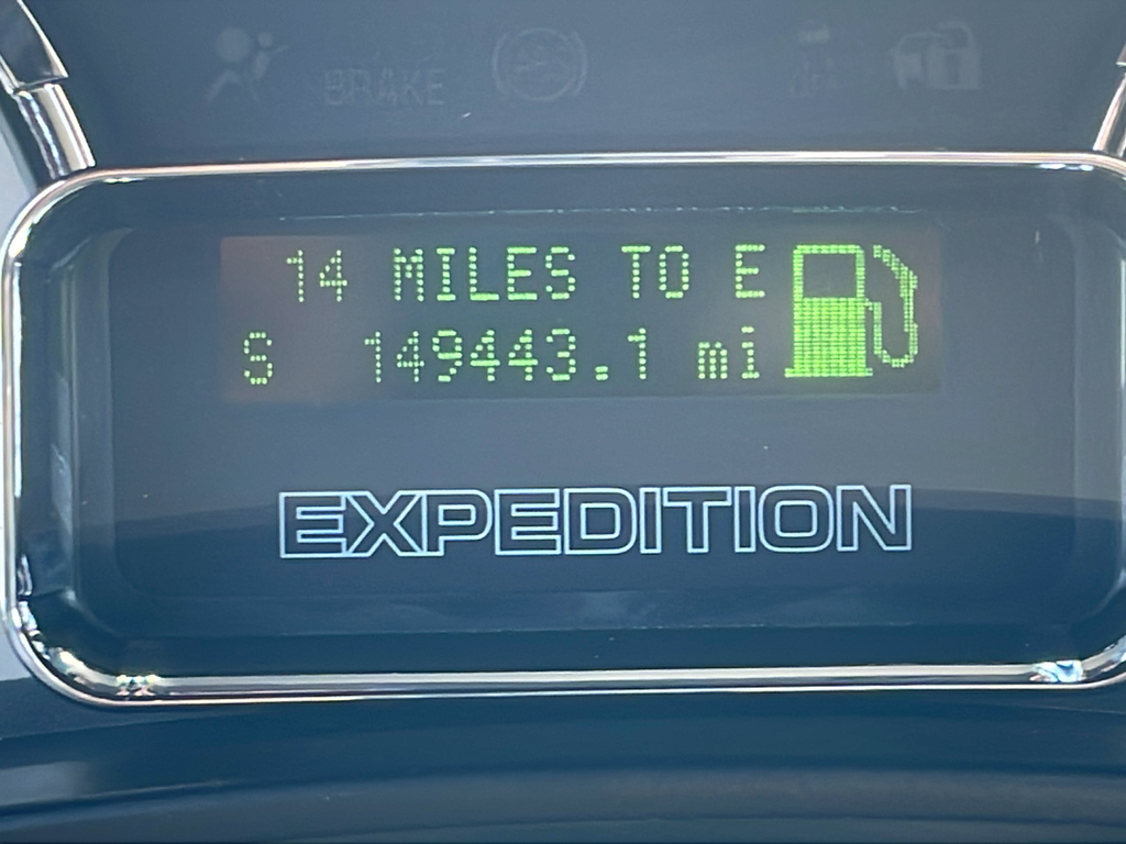 Used 2014 White Ford Limited image 39