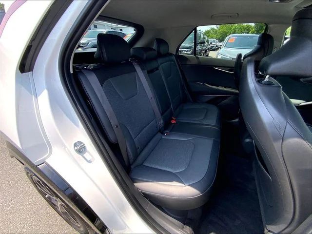 Used 2023 White Kia SX image 22