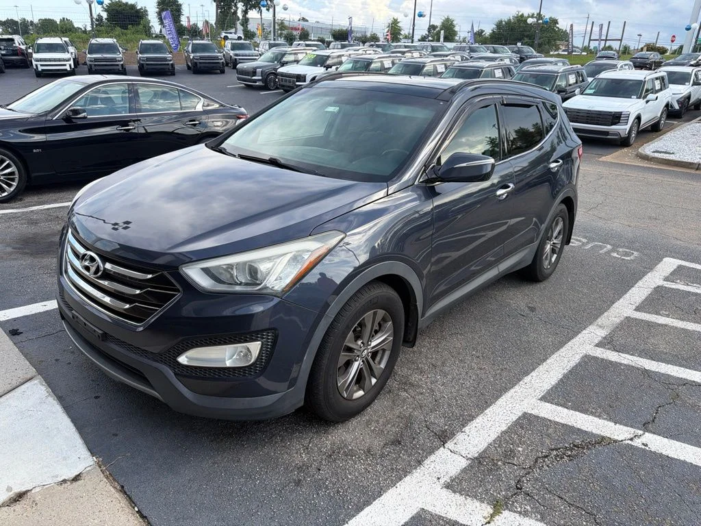 Used 2014 Blue Hyundai Base image 2