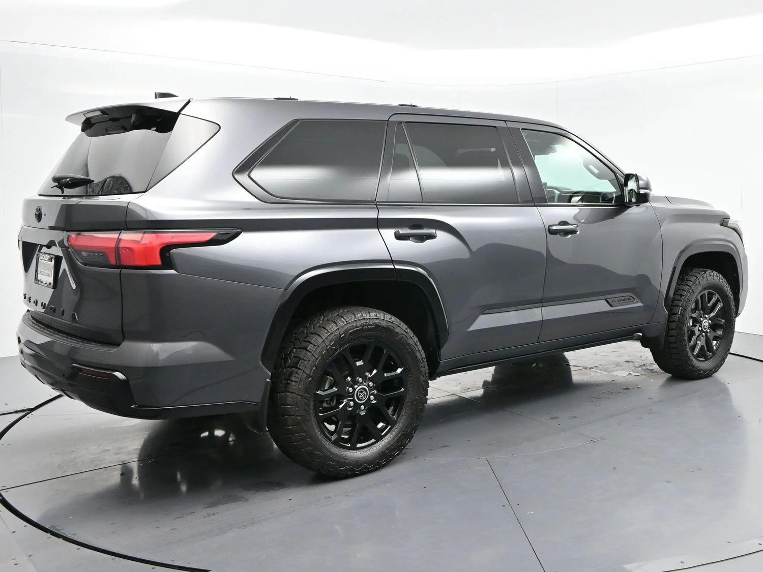 Used 2023 Magnetic Gray Metallic Toyota Platinum image 7