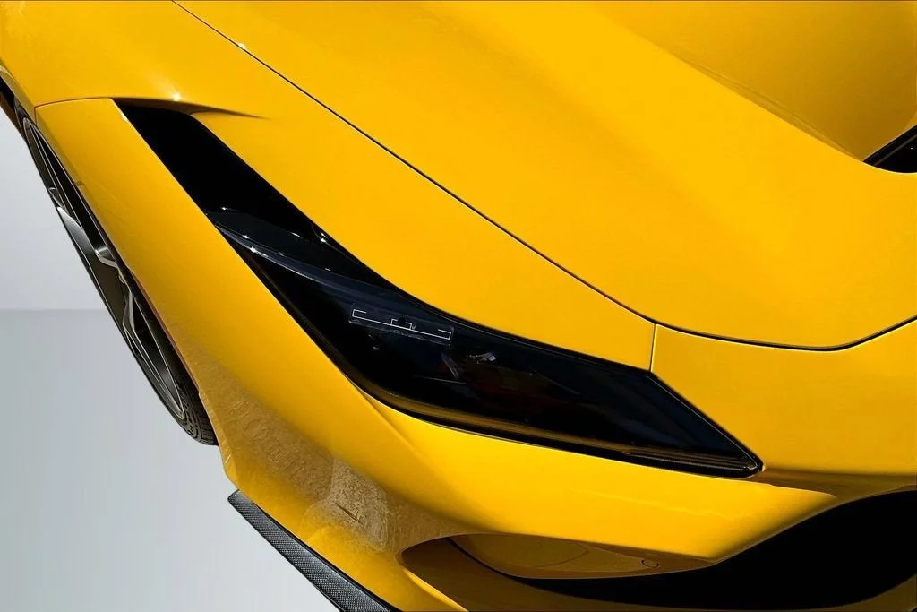 Used 2022 Giallo Modena Ferrari  image 26
