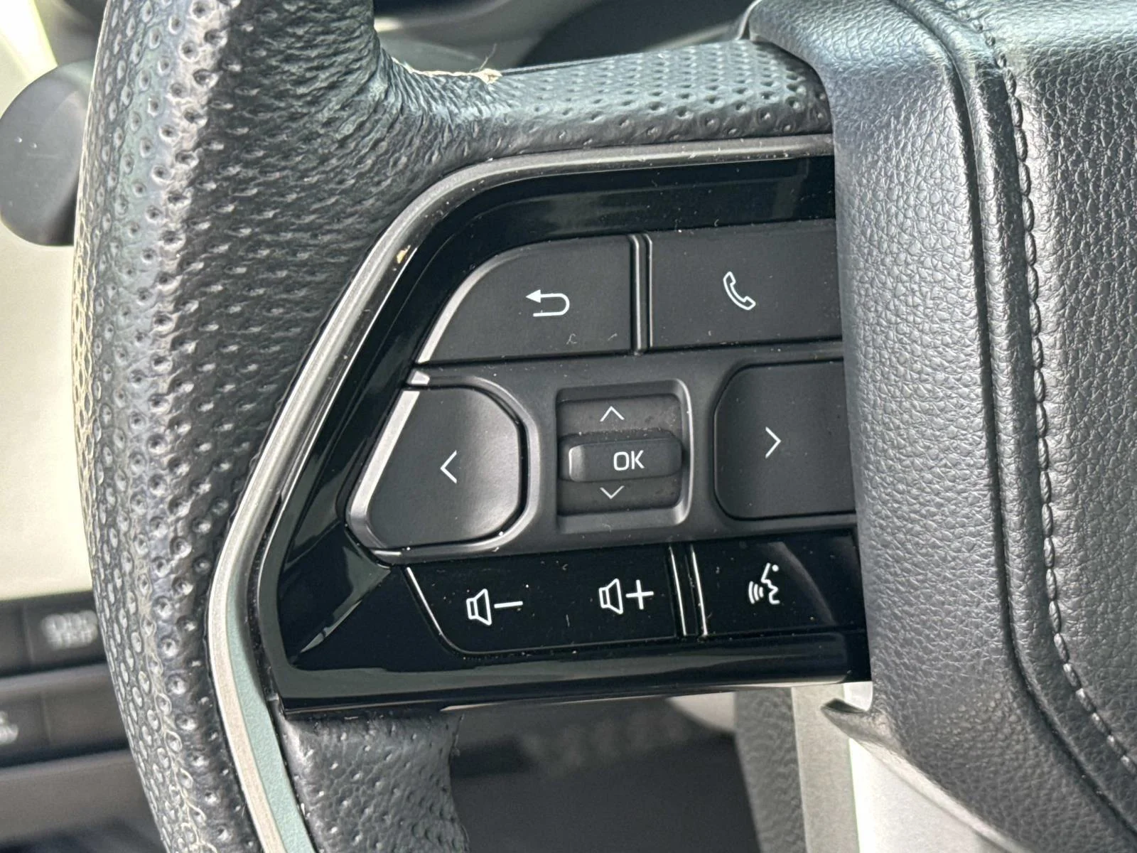 Used 2024 Magnetic Gray Metallic TOYOTA  image 23
