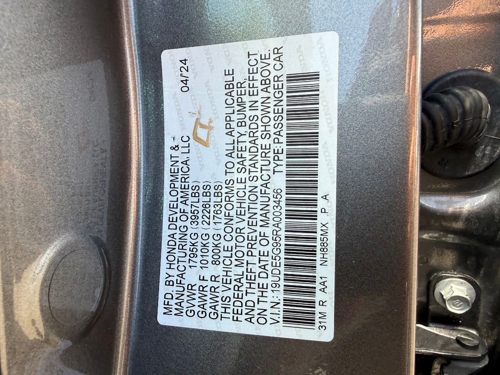 Used 2024 Liquid Carbon Metallic Acura Type S image 29