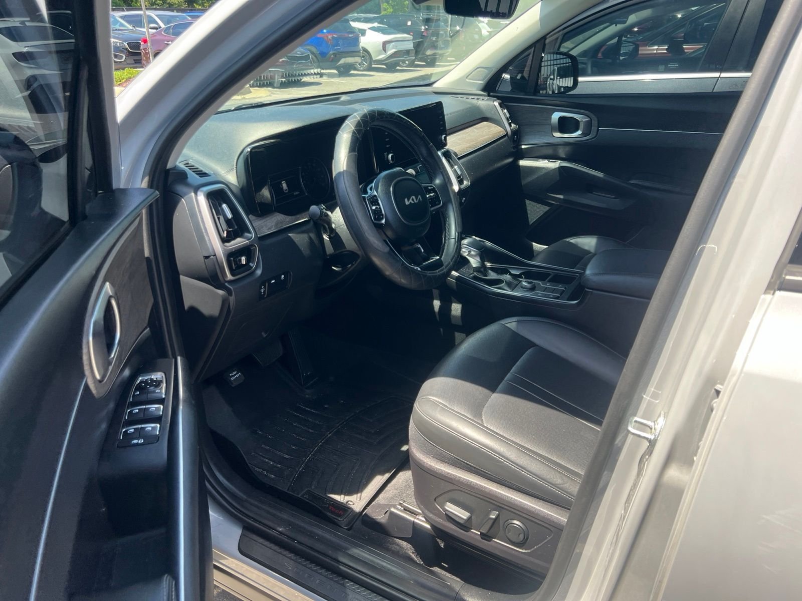 Used 2022 Gray Kia S image 4