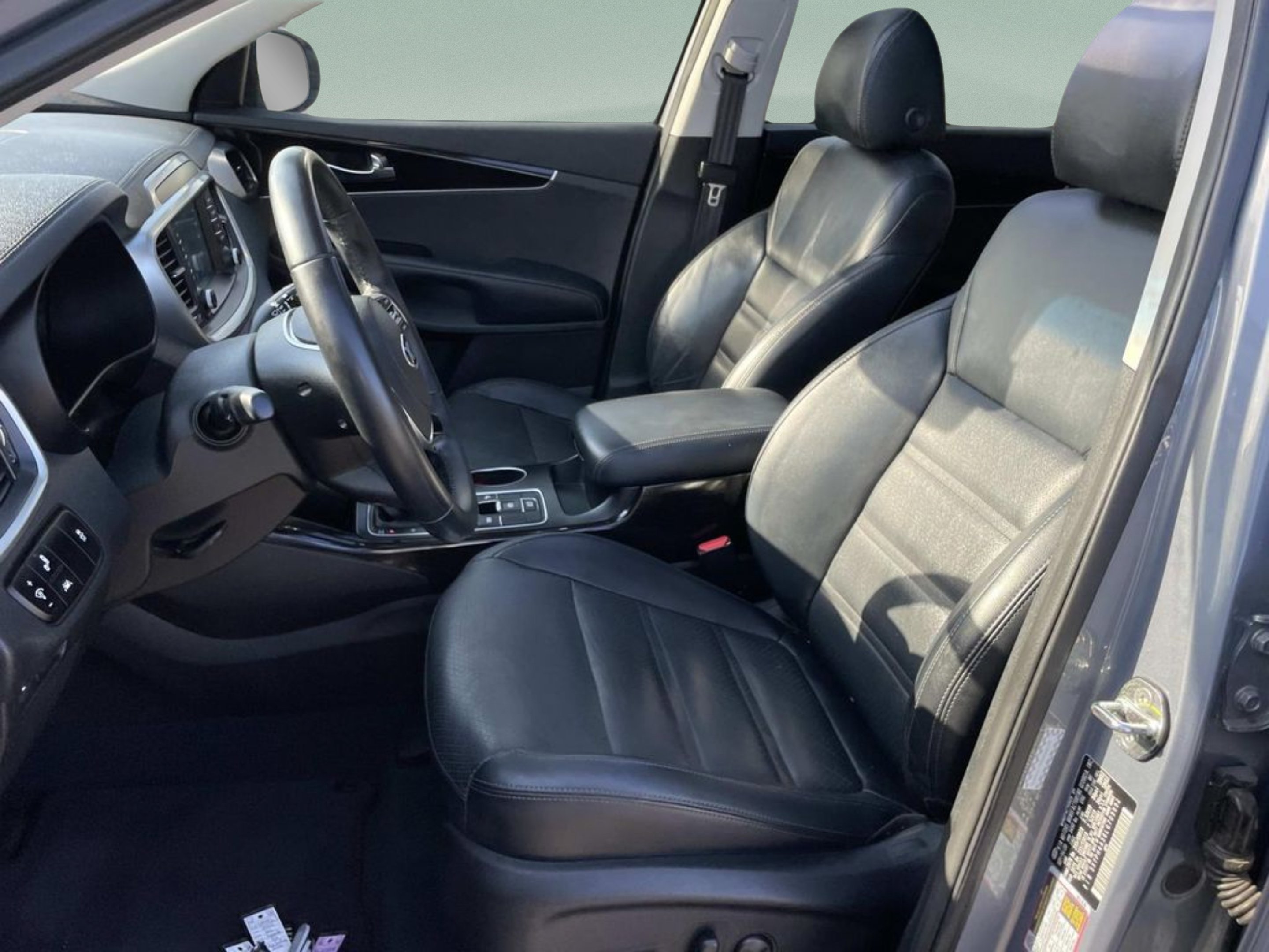 Used 2020 Silver Kia EX image 19