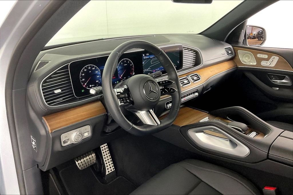 2025 Mercedes-Benz GLS Base - Photo 11
