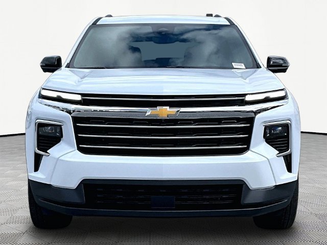 New 2027 Polar White Tricoat Chevrolet LT image 2