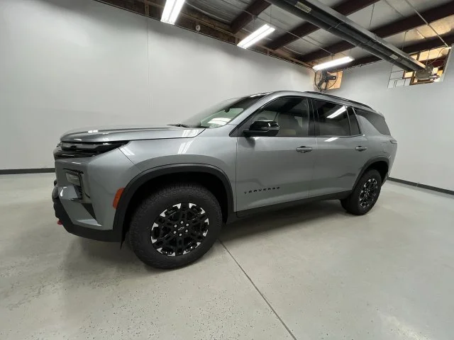 New 2027 Sterling Gray Metallic Chevrolet Z71 image 5