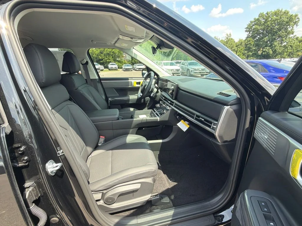New 2026 Phantom Black Hyundai SEL image 9