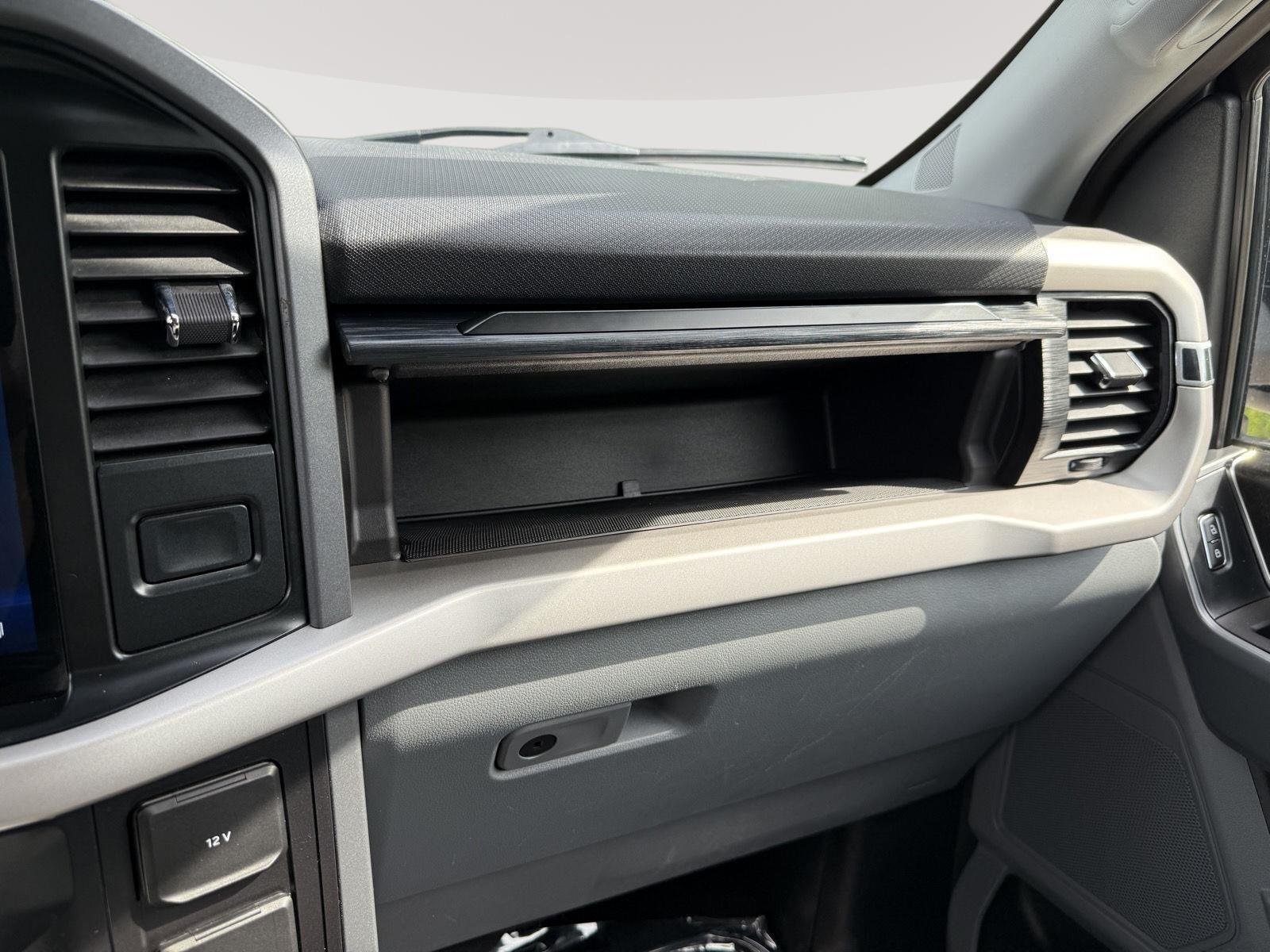 Certified Used 2021 Iconic Silver Ford XLT image 17