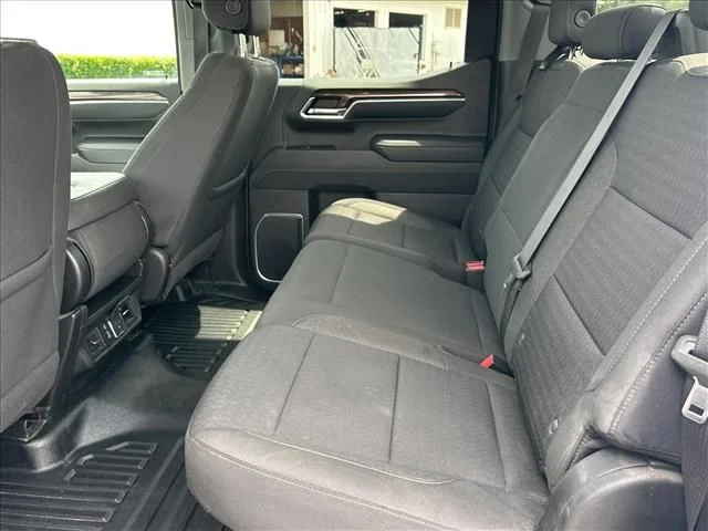 Used 2023 White Chevrolet LT image 16