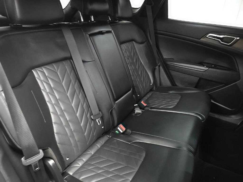 Used 2023 Green Kia X-Line image 17