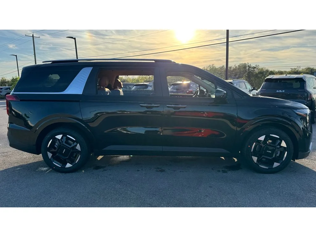 New 2026 Blk Kia EX image 3