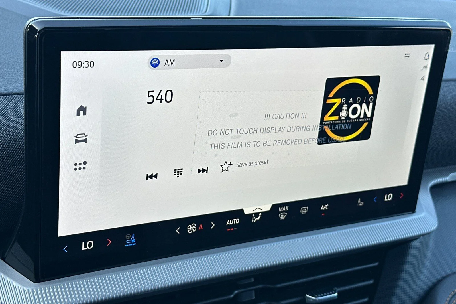 New 2026 Carbonized Gray Metallic Ford Tremor® image 15
