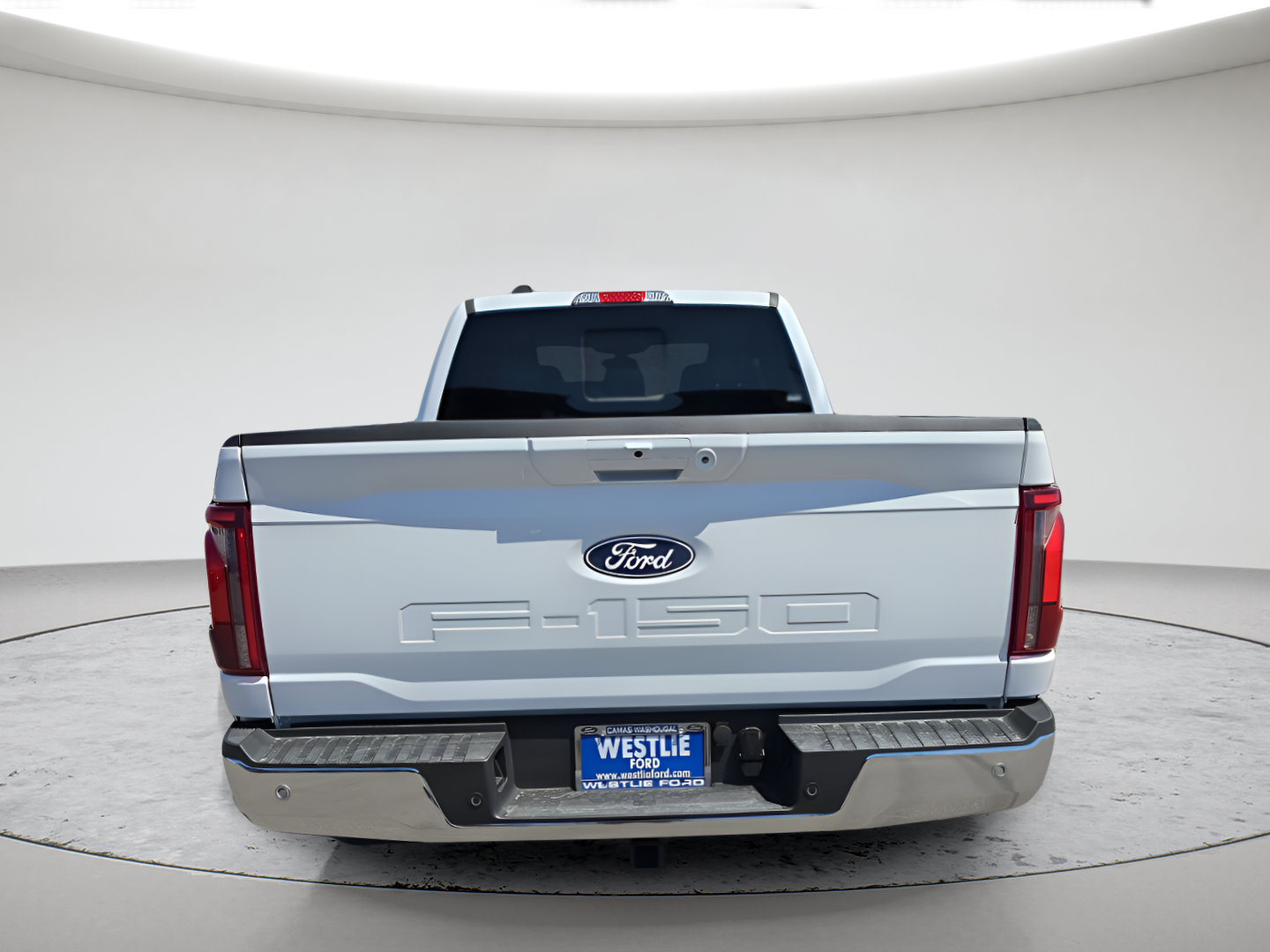 New 2026 Oxford White Ford Lariat® image 5