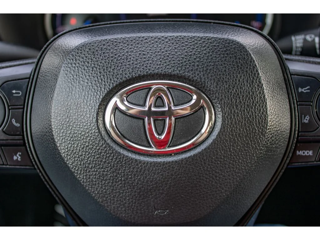 Used 2024 Magnetic Gray Metallic Toyota Hybrid XLE image 37