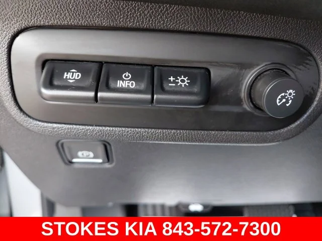 Used 2023 Silver GMC Denali image 18