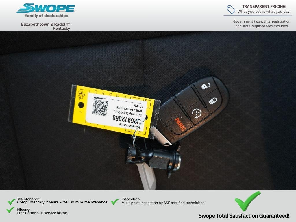 Used 2019 Walnut Brown Metallic Clearcoat Jeep Laredo E image 27