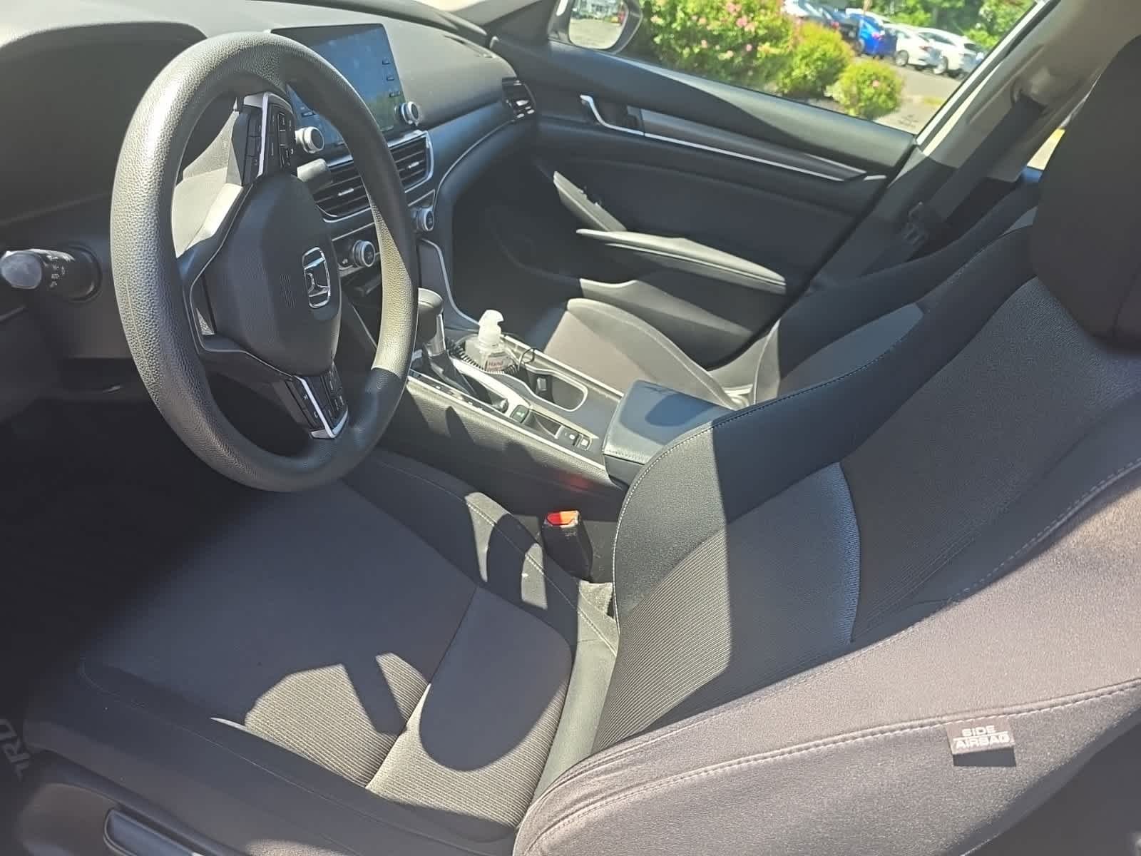 Used 2018 White Honda LX 1.5T image 15