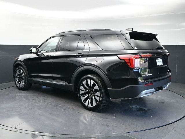 Used 2025 Black Metallic Ford Platinum image 7