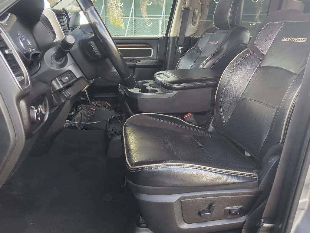 Used 2024 Silver Ram Laramie image 11