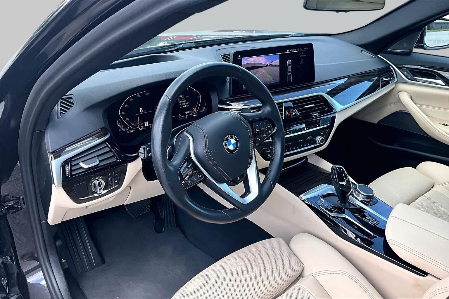 Used 2023 Dark Graphite Metallic BMW 530i image 18