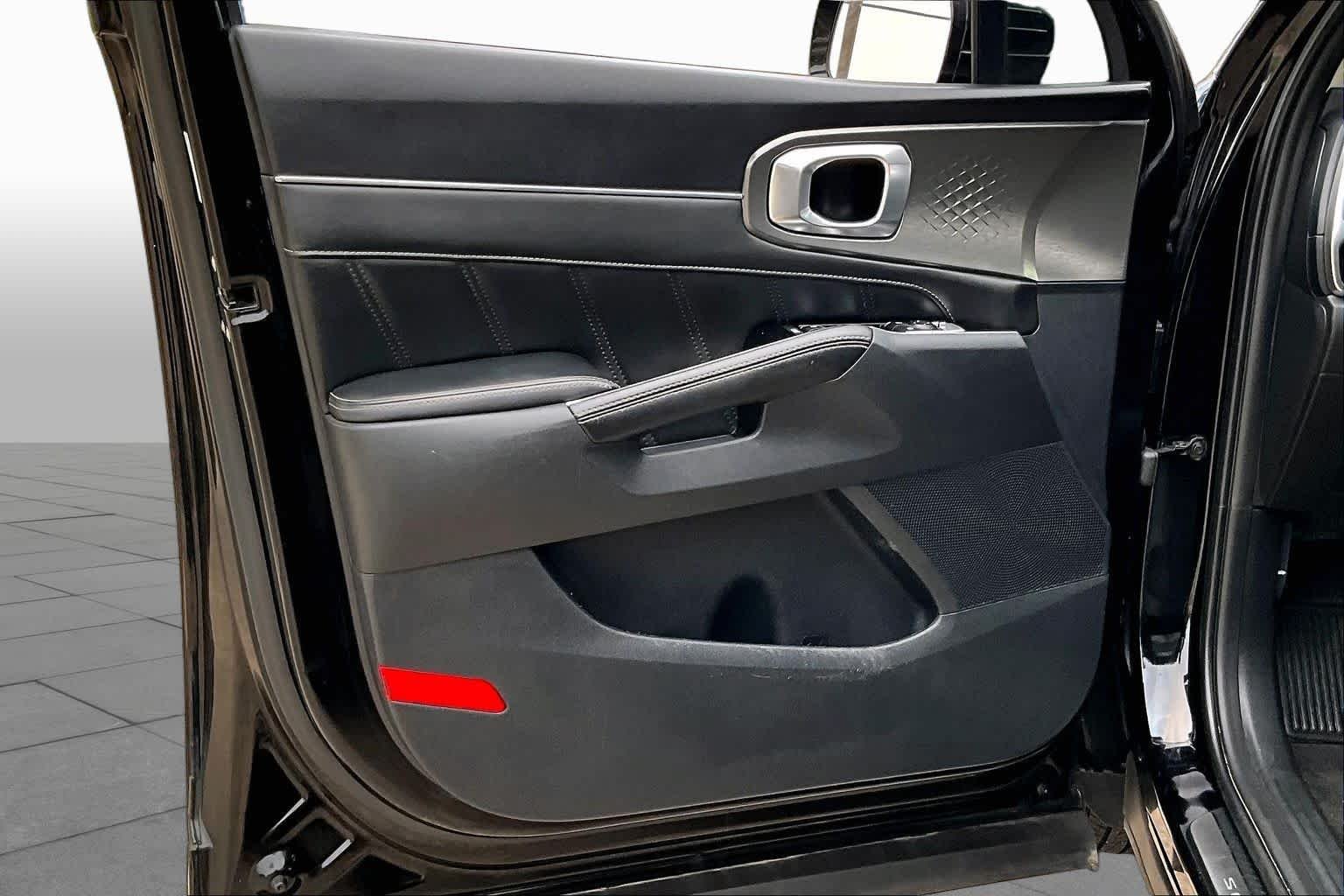 Used 2022 Ebony Black Kia SX image 22