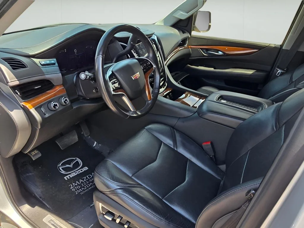 Used 2019 Radiant Silver Metallic Cadillac Luxury image 23