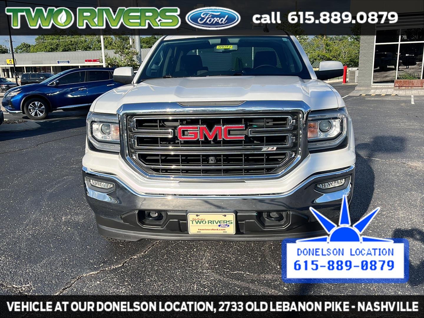 Used 2018 White Frost Tri-Coat GMC SLE image 3