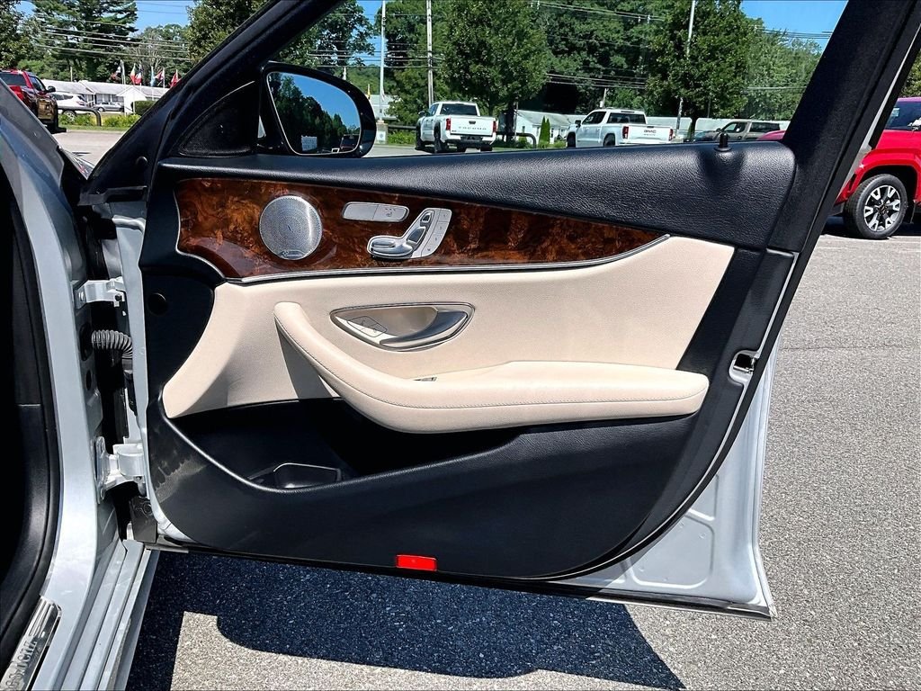 Used 2019 Black Mercedes-Benz E 300 image 12
