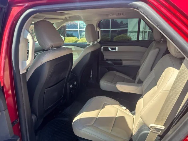 Used 2020 Red Ford XLT image 19