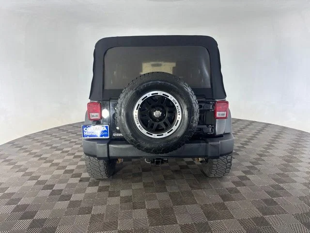 Used 2009 Black Jeep Unlimited X image 7