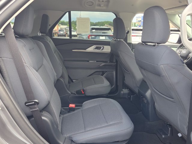 New 2026 Carbonized Gray Metallic Ford Active image 17