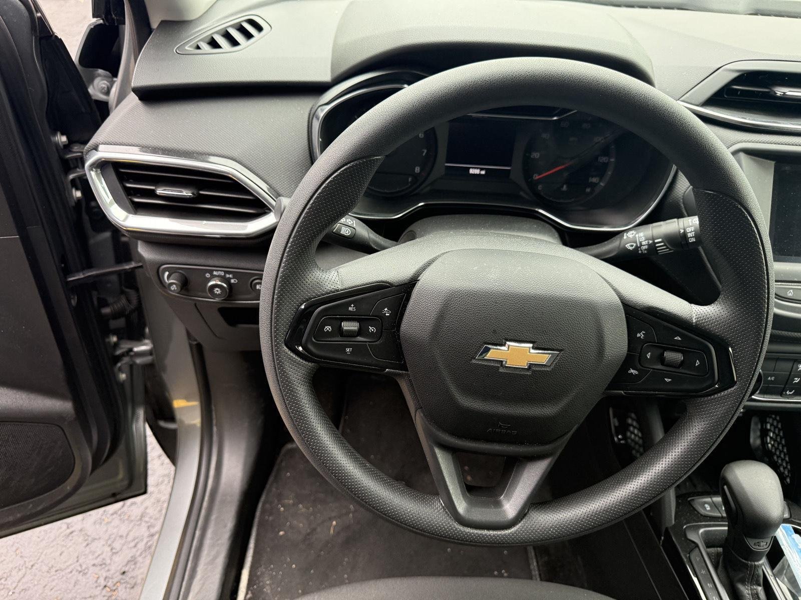 Used 2023 Sterling Gray Metallic Chevrolet LT image 13
