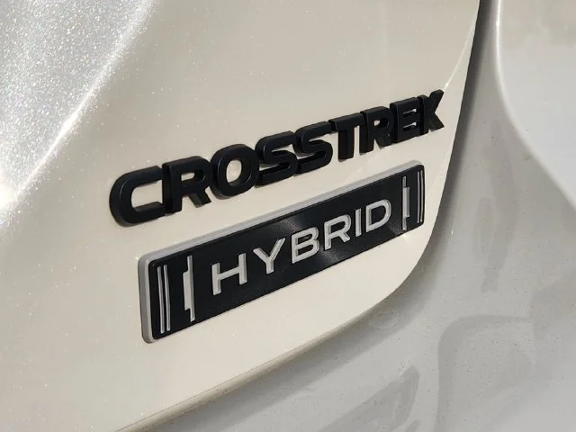 New 2026 CRYSTAL WHITE PEARL Subaru Limited Hybrid image 8
