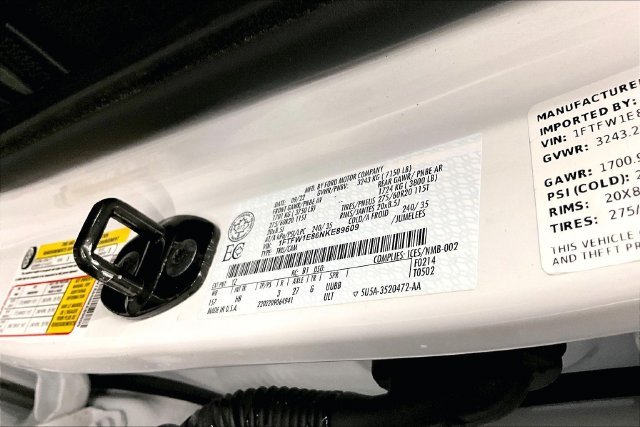 Used 2022 Oxford White Ford Lariat image 41
