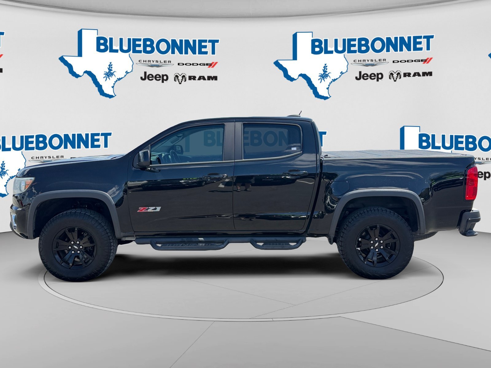Used 2019 Black Chevrolet 4WD Z71 image 8