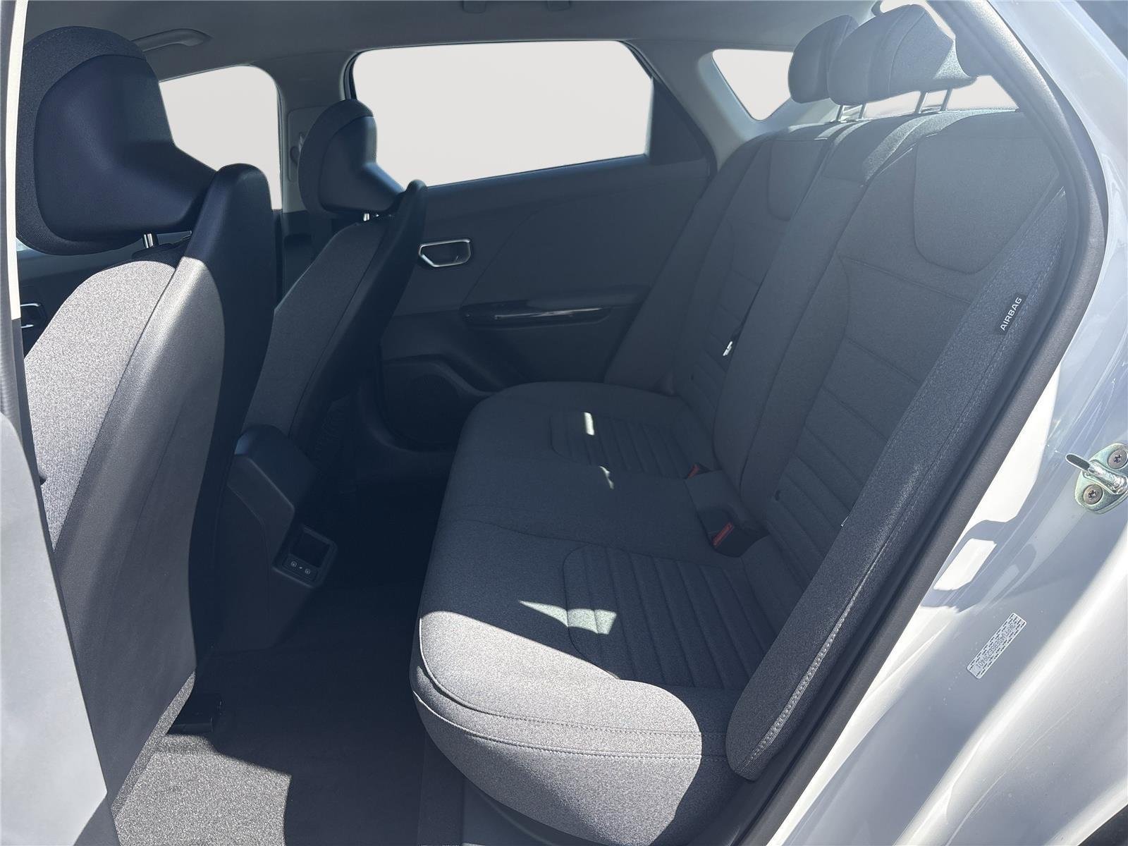 New 2025 Snow White Pearl Kia EX image 23