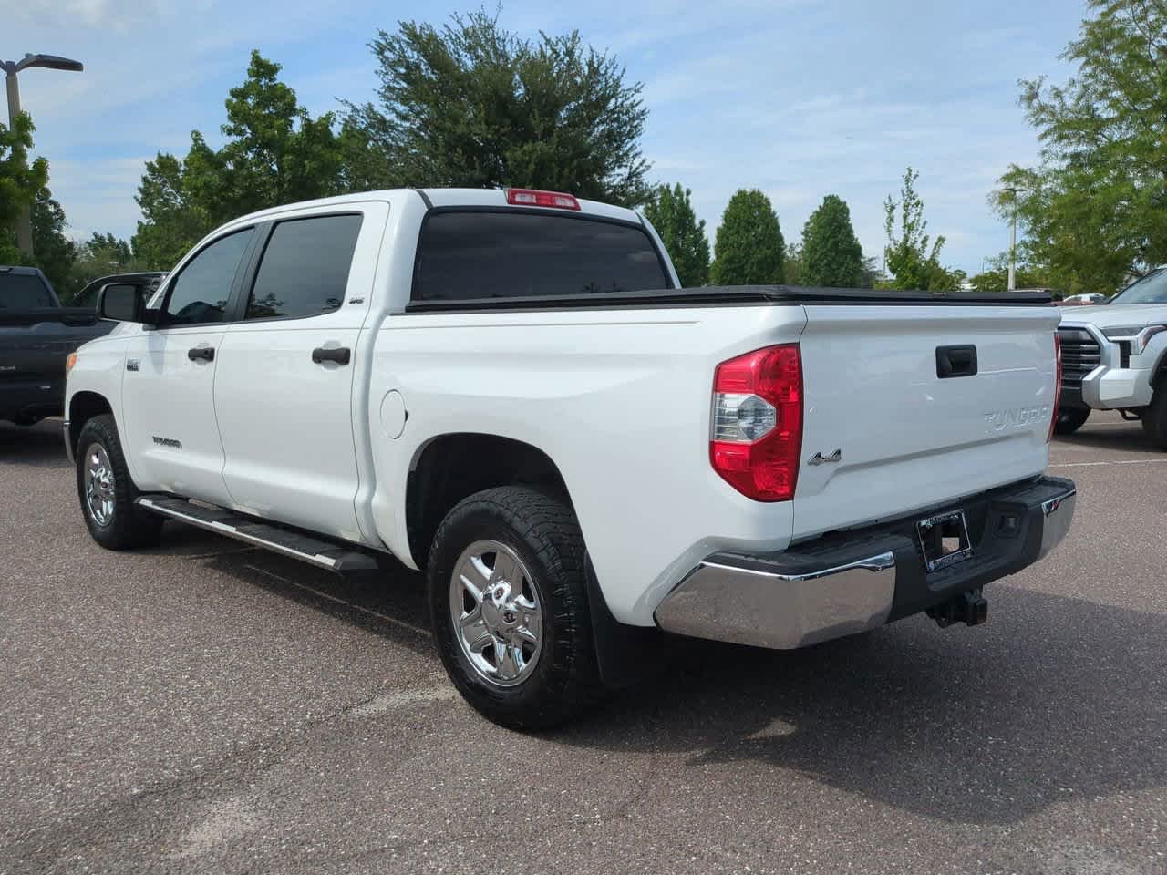 Certified Used 2017 Super White Toyota SR5 image 4