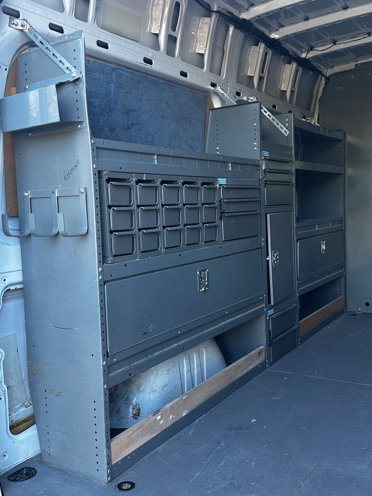 Used 2012  Mercedes-Benz Cargo 144 WB image 6