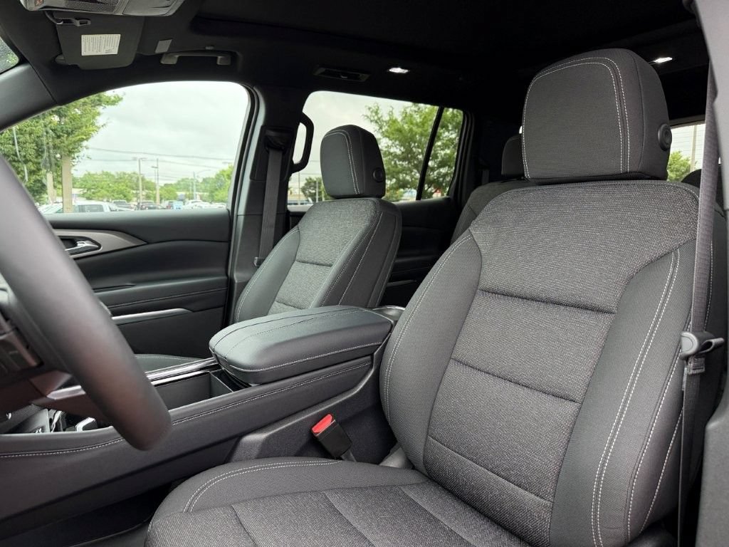 2026 Chevrolet Traverse LT - Photo 12