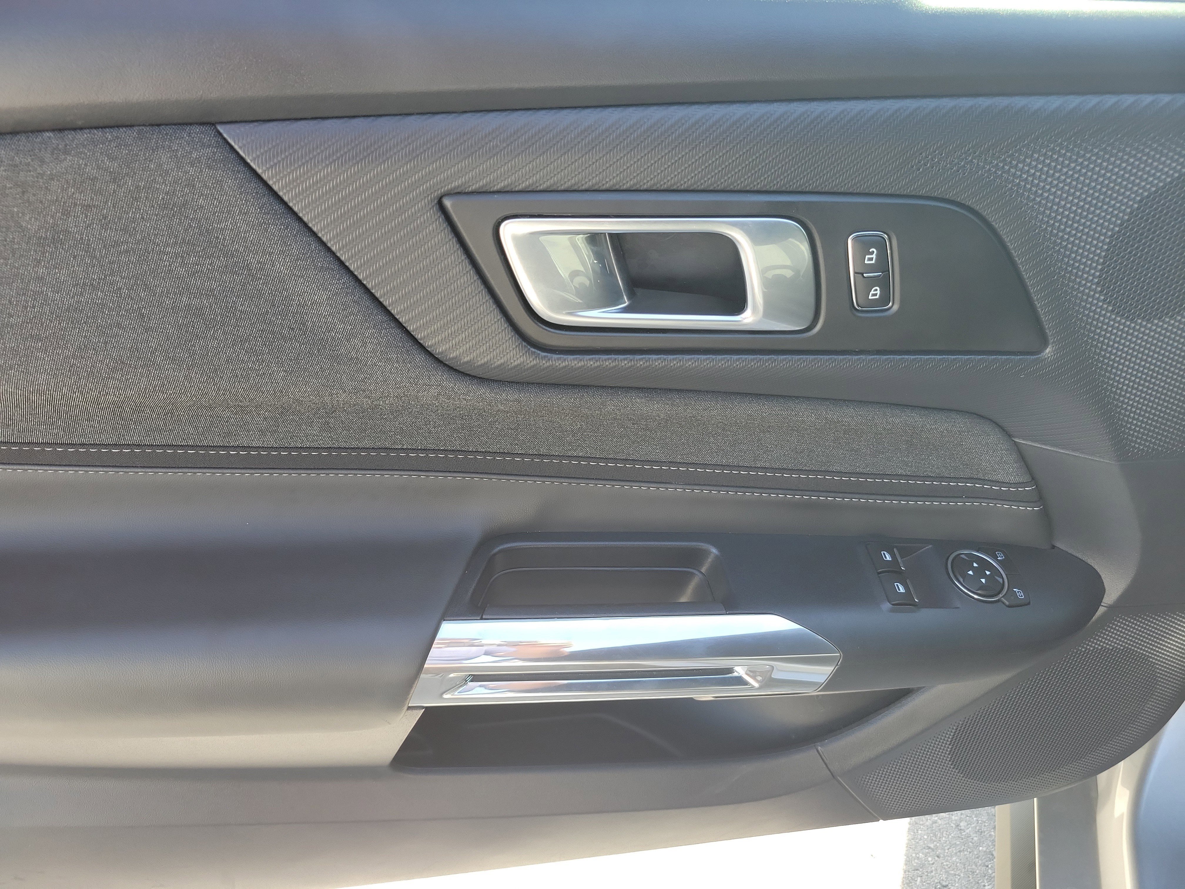 Used 2025 Silver Metallic Ford EcoBoost image 12