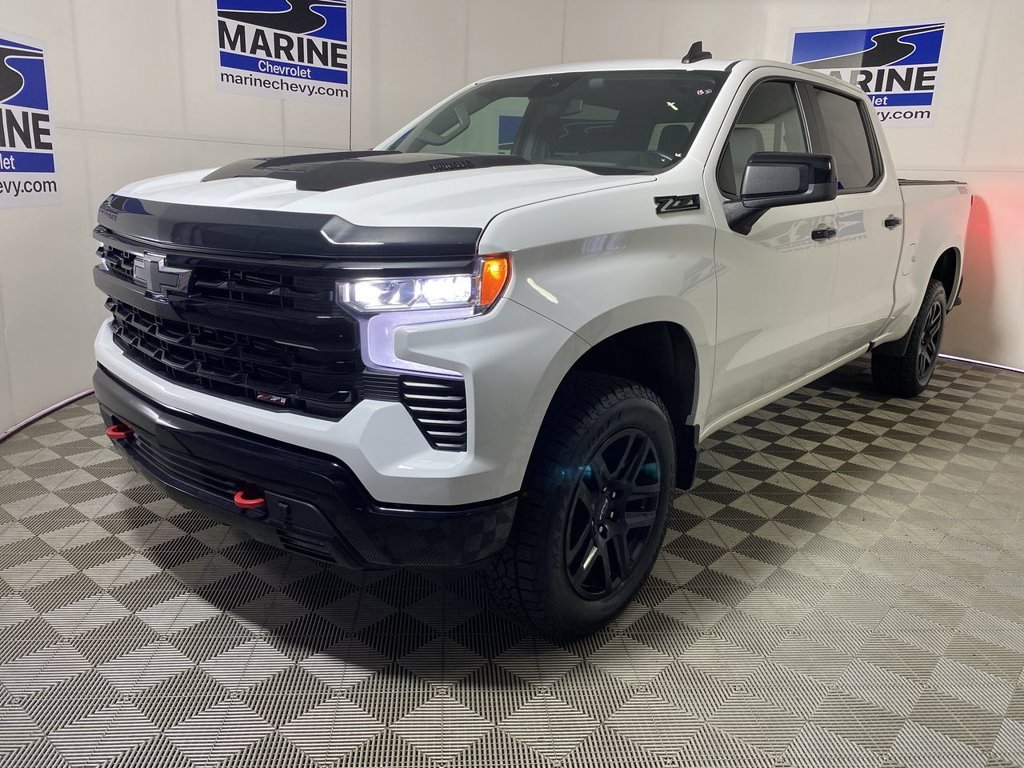 Used 2024 Summit White Chevrolet LT Trail Boss image 14