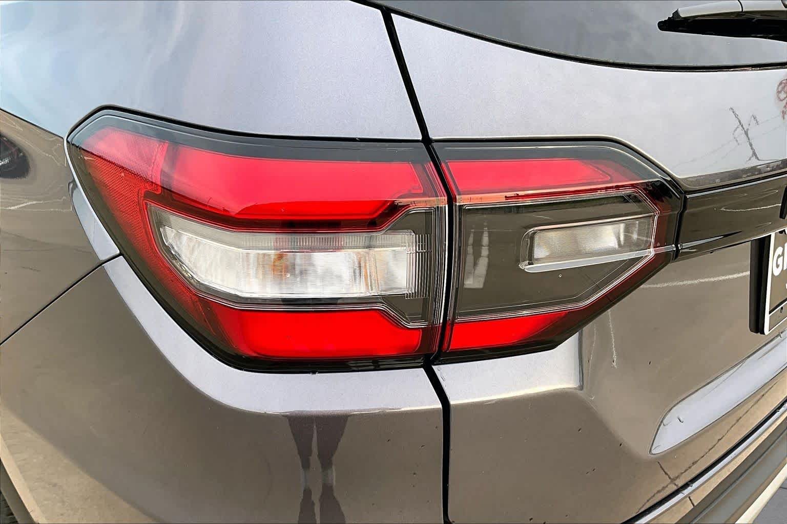 Certified Used 2025 GRAY Honda EX-L image 26