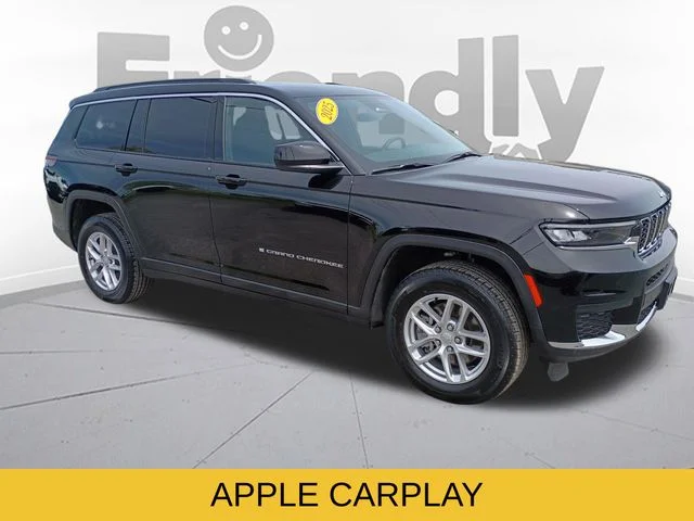 Used 2025 Black Jeep Laredo image 4