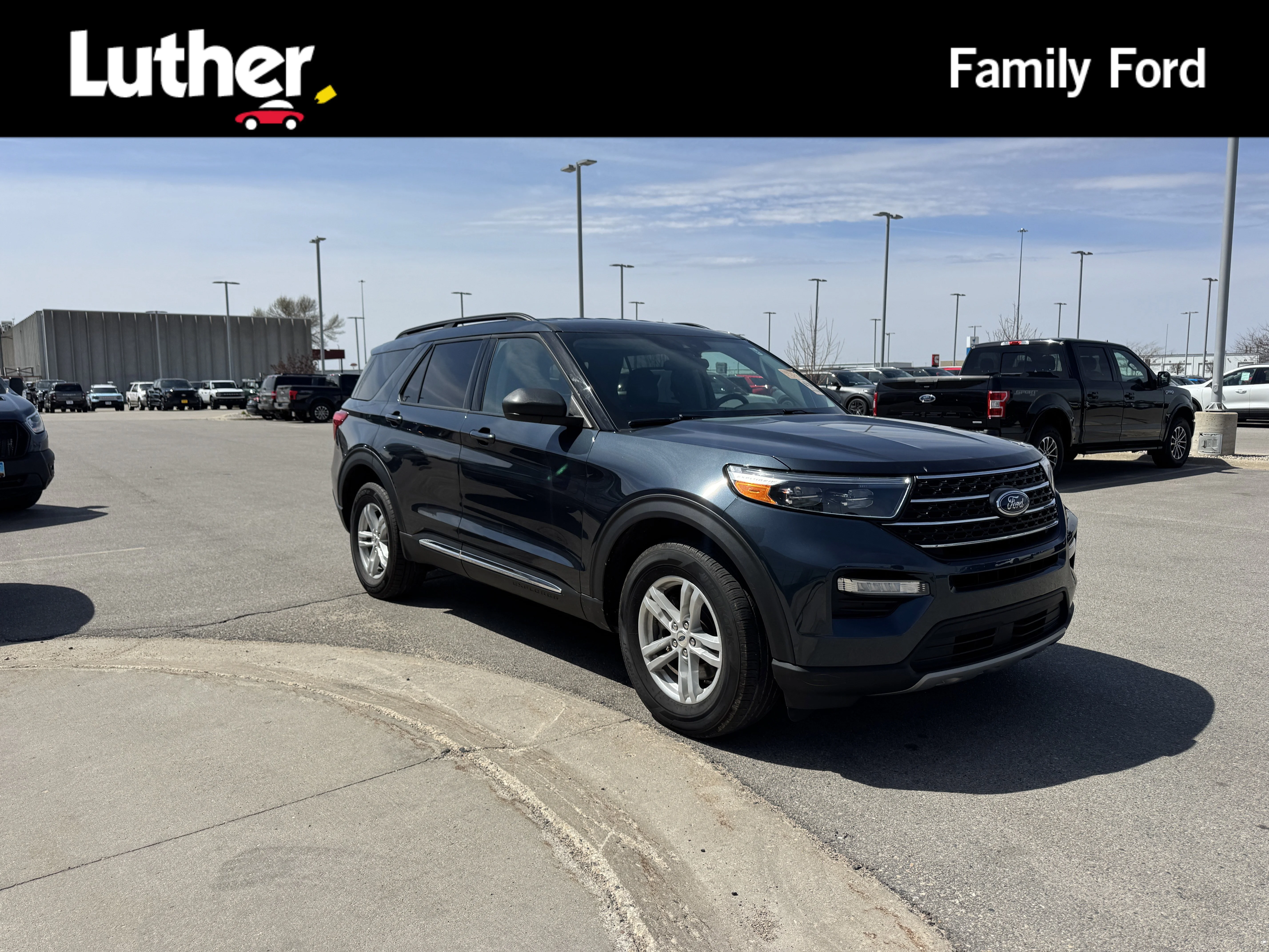 2023 Ford Explorer XLT 4WD's photo