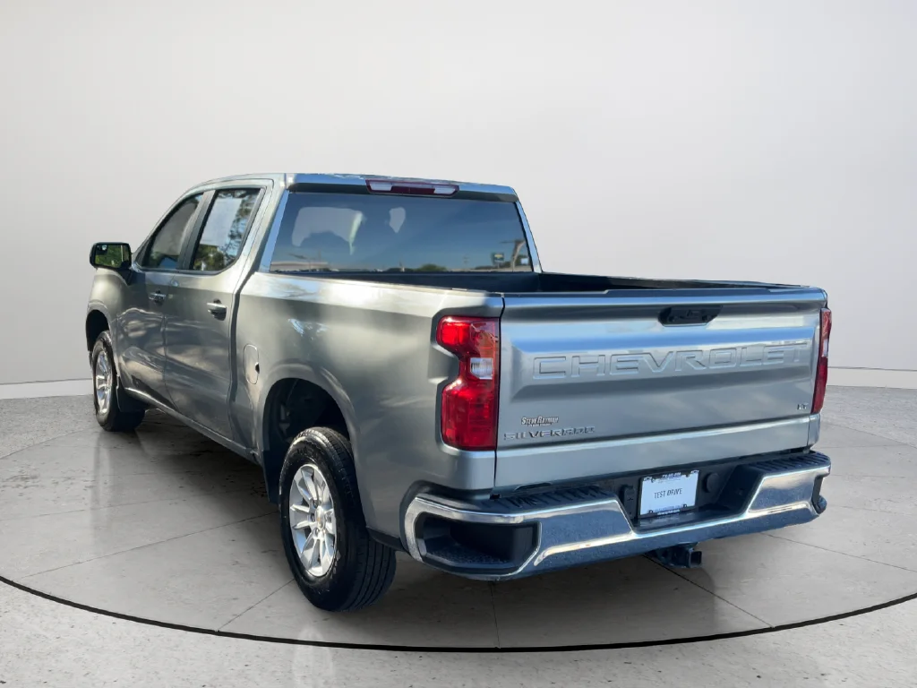 Used 2025 Gray Chevrolet LT image 8