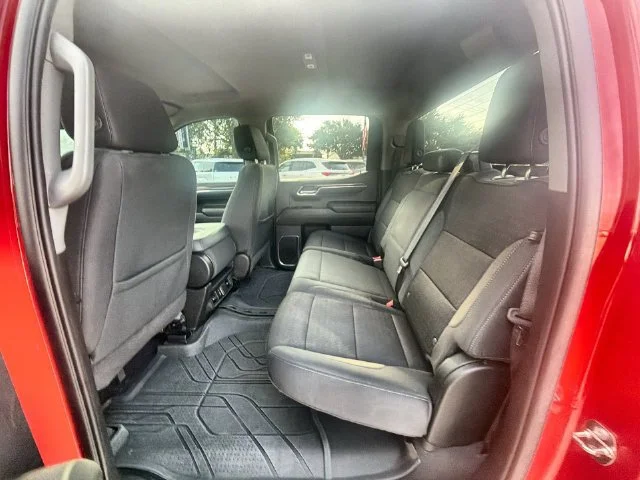 2023 Chevrolet Silverado 1500 LT - Photo 24