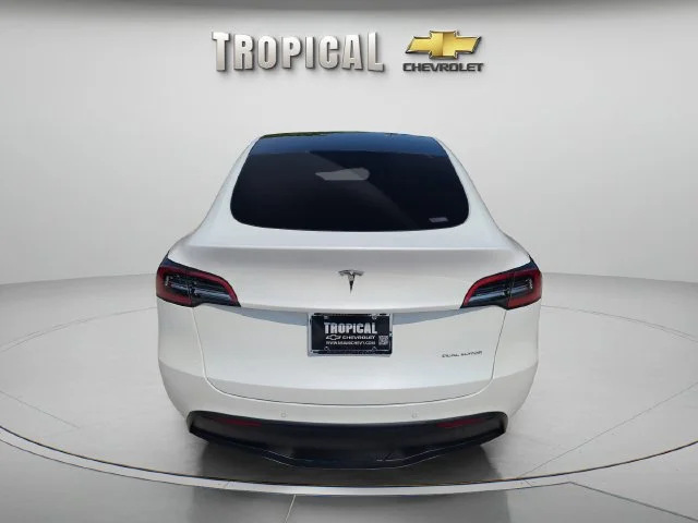 Used 2021 White Tesla Long Range image 4