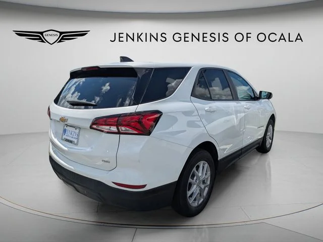 Used 2022 White Chevrolet LS image 2